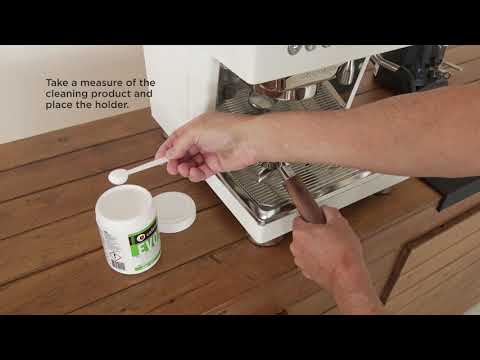 Cleaning group head of Ascaso Baby T espresso machine